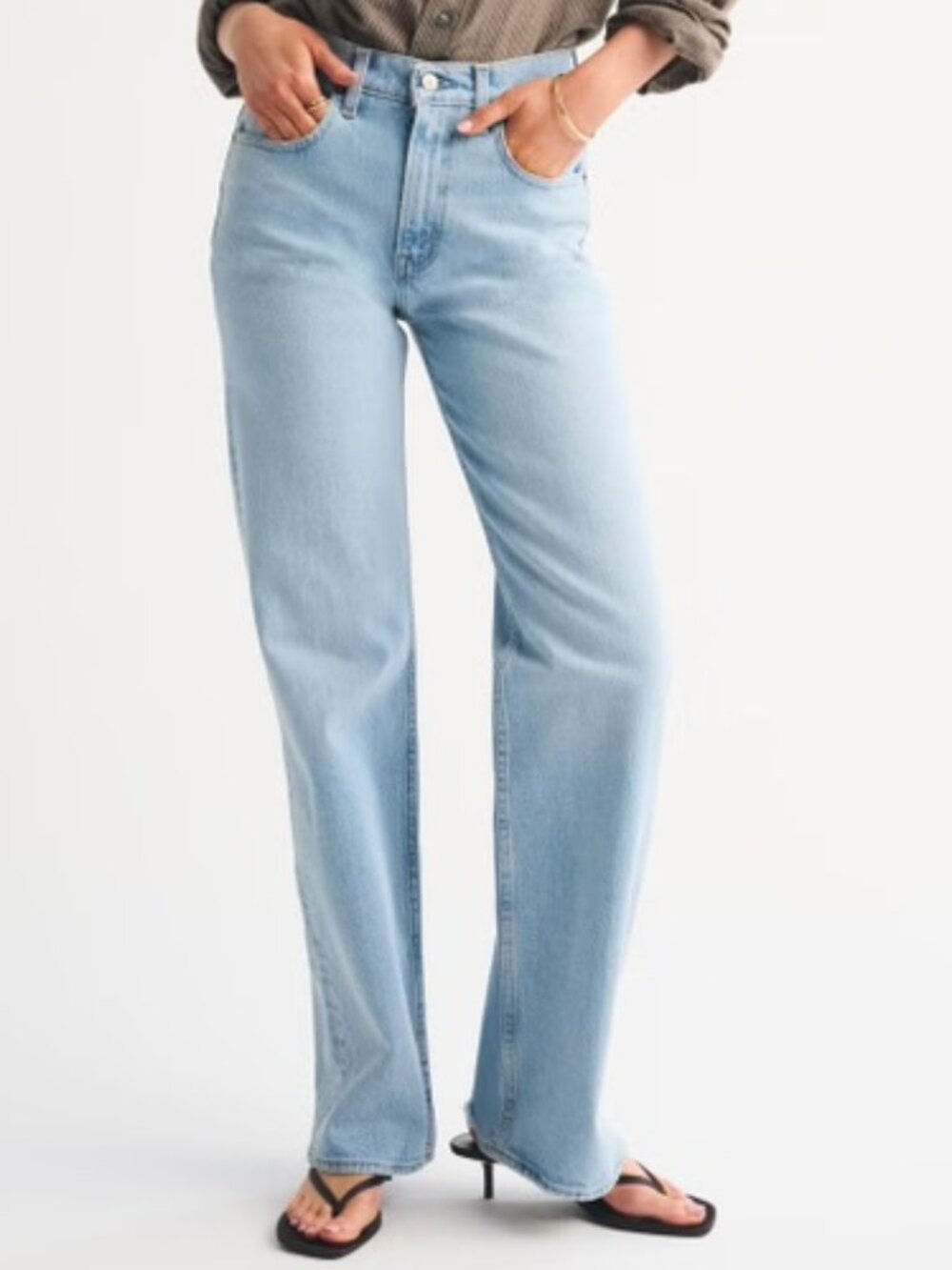 Abercrombie & Fitch 90s Relaxed High Rise Jeans | Light Wash | Size 26